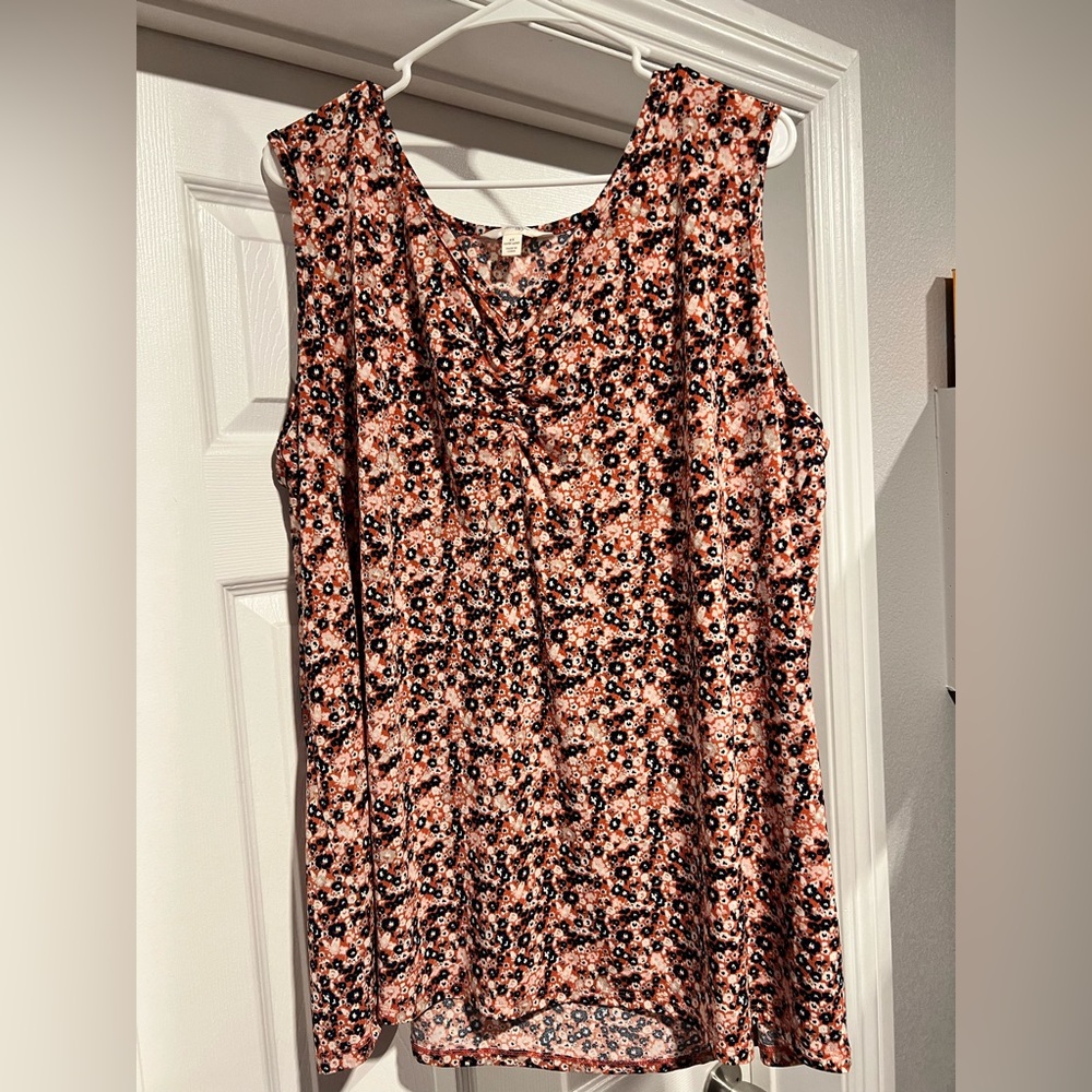 Women’s Sleeveless blouse plus size